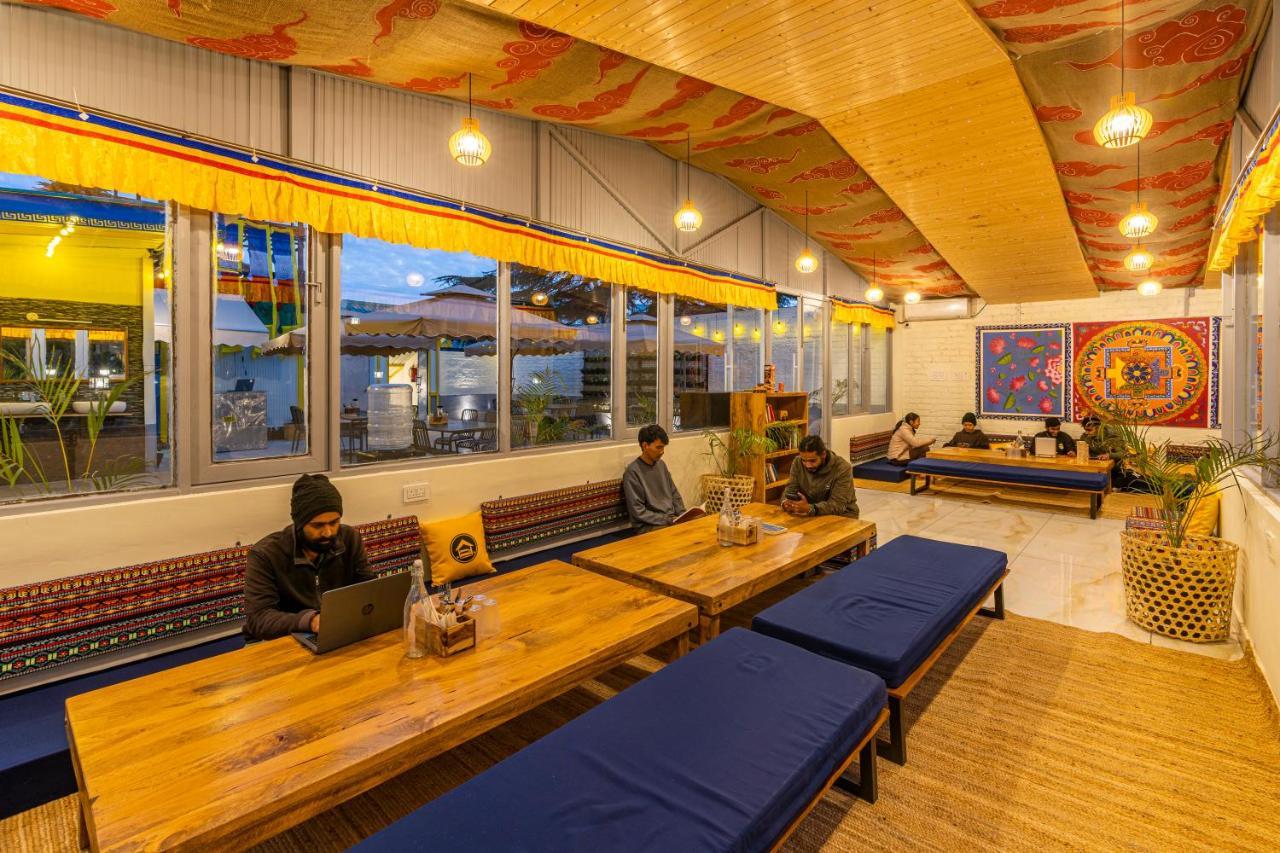 The Hosteller Mcleodganj, Mall Road McLeod Ganj Eksteriør bilde